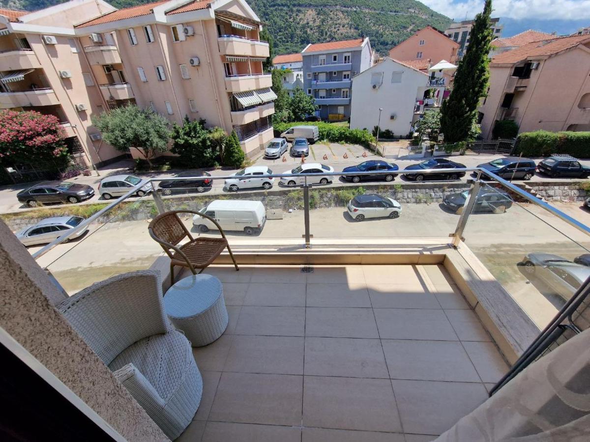 Aprtm86m 2bdr, 2bthr Apartment Budva